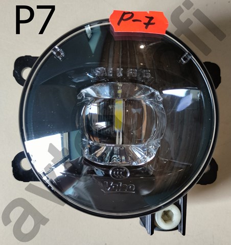Противотуманка правая 261507170R RENAULT