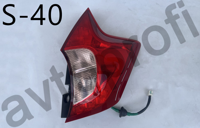 Фонарь задний правый 265503VA0A NISSAN