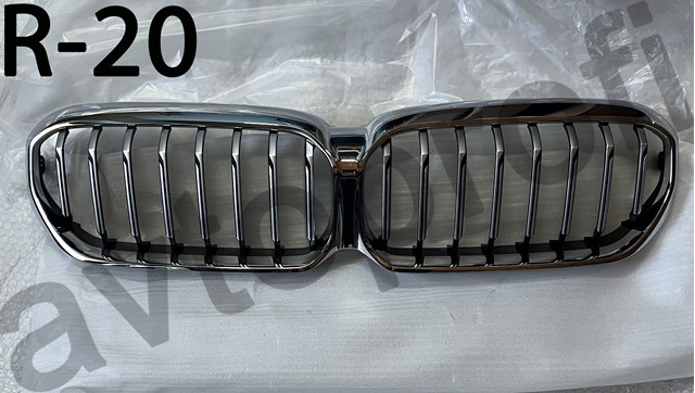 Решетка радиатора 51129852283 BMW