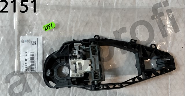 Держатель наружной ручки двери, передней правой 51219881776 BMW