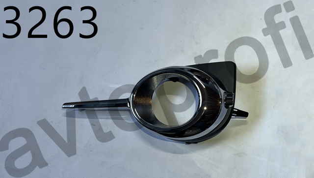 Ободок противотуманки 5204042010 TOYOTA