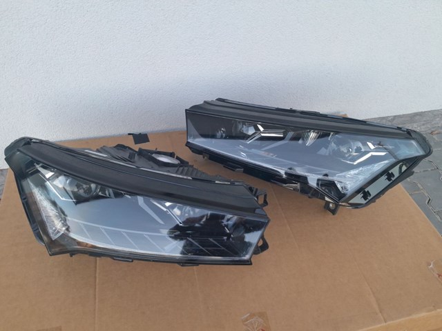 5LB941016A VAG Фара правая купить в Ужгород