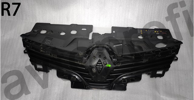 Облицовка радиатора 622562901R RENAULT
