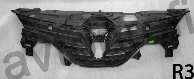 Решетка радиатора 622567196R RENAULT
