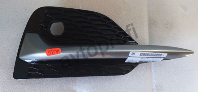 Решетка переднего бампера, правая 62256HV20A NISSAN