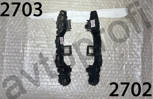 Направляющая переднего бампера, правая 71193T2AA01 HONDA