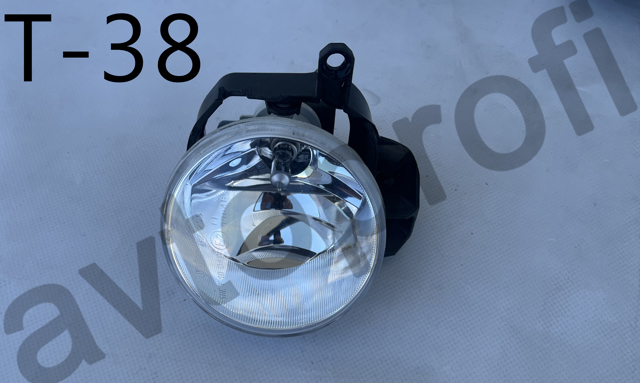 ПТФ левая 8122002110 TOYOTA