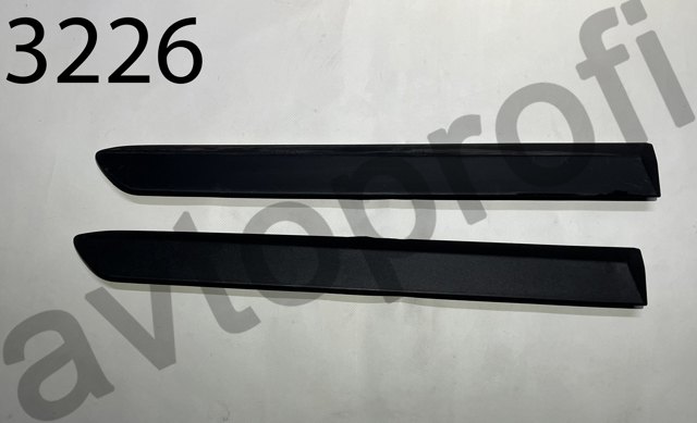 Молдинг двери задней левой 87731G5000 HYUNDAI