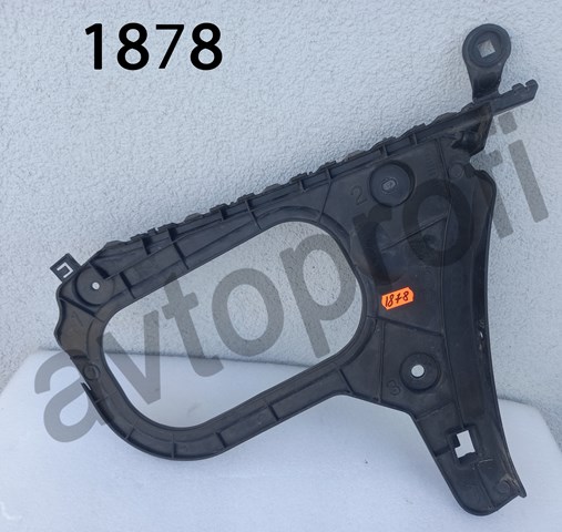 Направляющая заднего бампера, правая 8V5807378 VAG