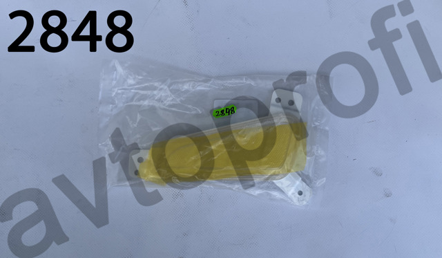 Катафот (отражатель) переднего бампера, правый 92408J9210 HYUNDAI