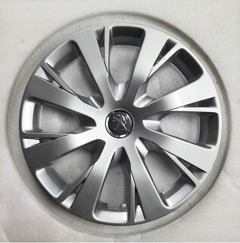 Колпак колесного диска Peugeot 208