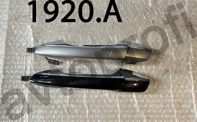 Ручка передней двери наружная, левая A20476013709197 MERCEDES