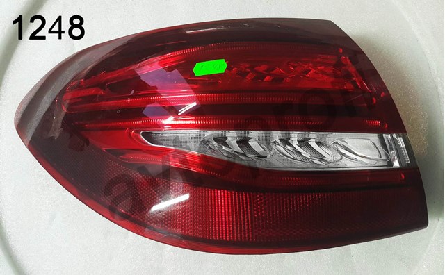 Фонарь задний левый A2059065100 MERCEDES
