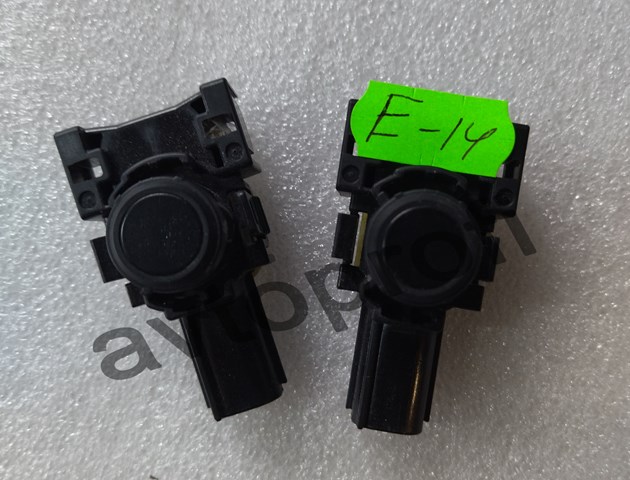 Парковочный радар GMC867UC1 MAZDA
