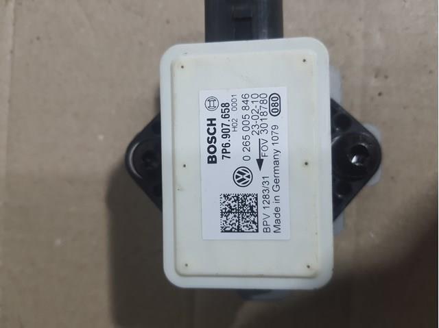 Датчик продольного ускорения 7P6907658 VAG