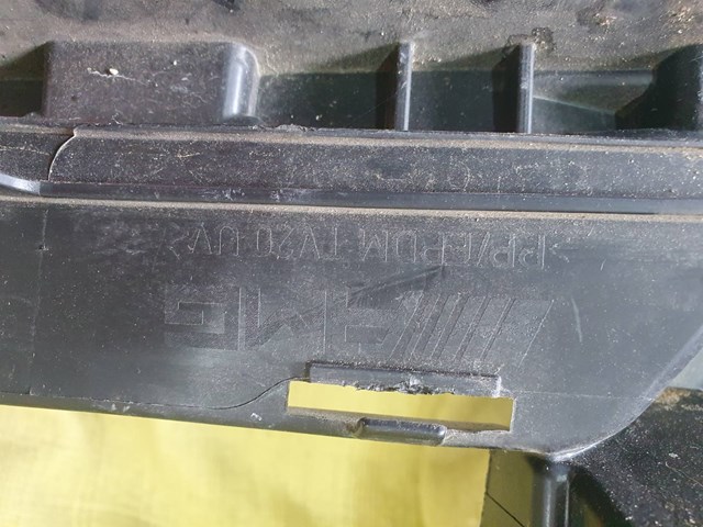 MERCEDES A2138852500 Кронштейн бампера переднего центральный в наличии Винница