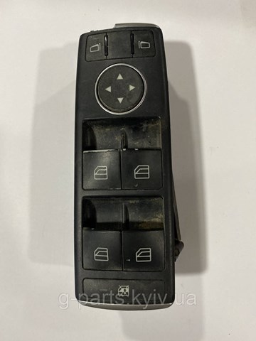 Кнопочный блок управления стеклоподъемником передний левый mercedes gla 14-20, a16690543009107 A16690543009107