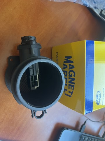 MAGNETI MARELLI AMMQ19815 ДМРВ в наличии Винница