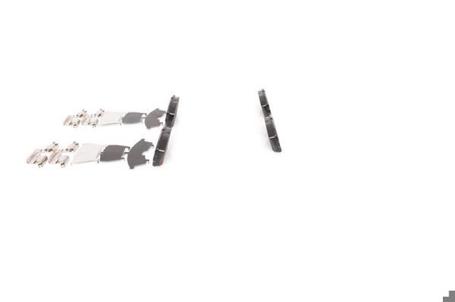 0986494652 BOSCH Передние тормозные колодки купить в Украина
