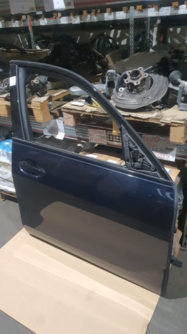 Пассажирская передняя дверь 41518738552 BMW
