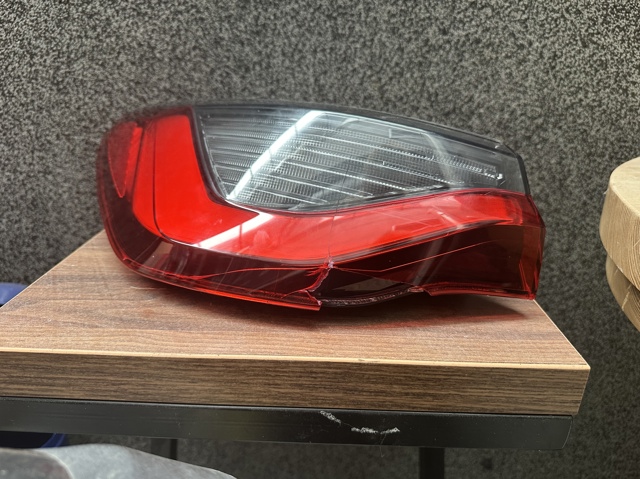 63217477605 BMW Фонарь задний левый внешний купить в Чернигов