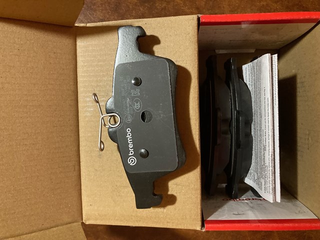 BREMBO P59042 Колодки тормозные задние дисковые в наличии Ирпень