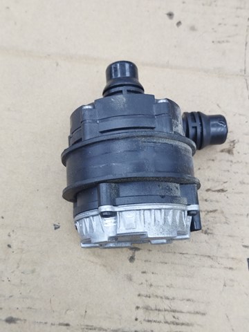 MERCEDES 0005002686 Насос охлаждения инвертора в наличии Кривой Рог