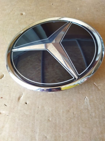 A0008881300 MERCEDES Эмблема решетки радиатора купить в Харьков