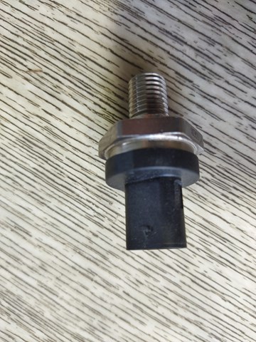 BOSCH 0261230402 Датчик давления масла в наличии Чернигов