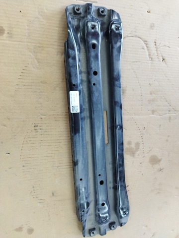 Кронштейн передней балки 1EA199599B VAG