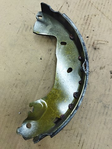 Задние барабанные колодки 1EA698525D VAG