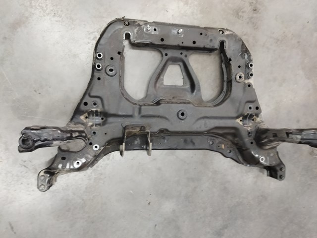 Балка передней подвески 2436207100 MERCEDES