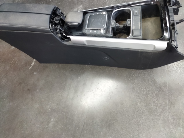 A24768318009051 MERCEDES Консоль панели управления центральная купить в Житомир