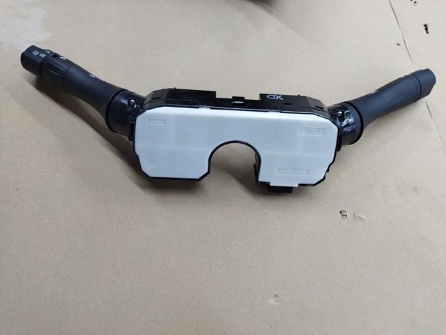 Переключатель подрулевой в сборе 255605SH0A NISSAN