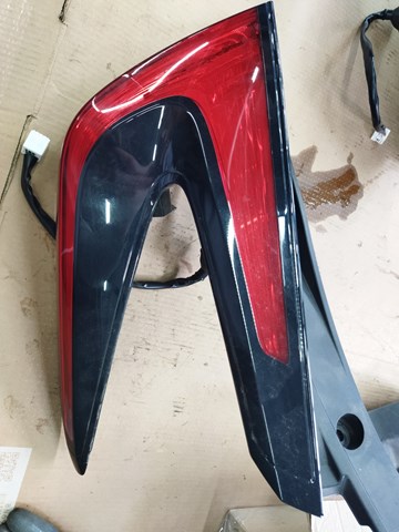Фонари задние 265505SA1A NISSAN