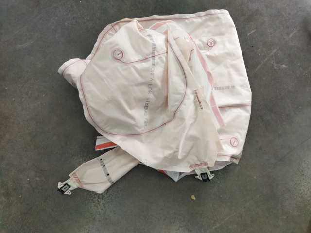 MERCEDES 2948601100 Подушка безопасности (AIRBAG) шторка боковая правая в наличии Тернополь