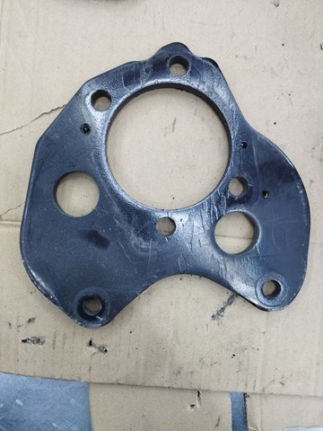 Кожух тормозного диска заднего правый 440203NL0A NISSAN