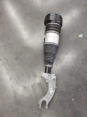 Амортизатор передней подвески 4KE616039G VAG