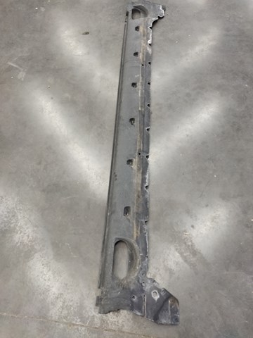 Защита днища, правая 4KE825208B VAG