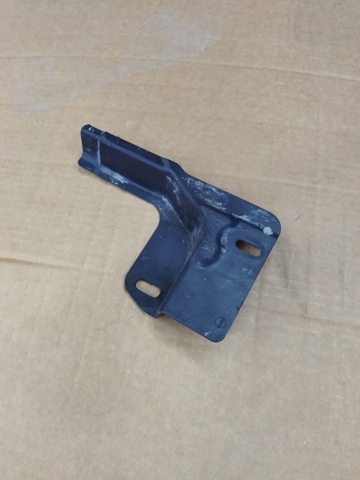 Защита днища передняя правая 51755A018C8 BMW