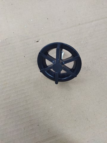 Кронштейн запасного колеса 628503X000 HYUNDAI