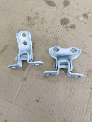 Петля двери передней правой 6871002020 TOYOTA
