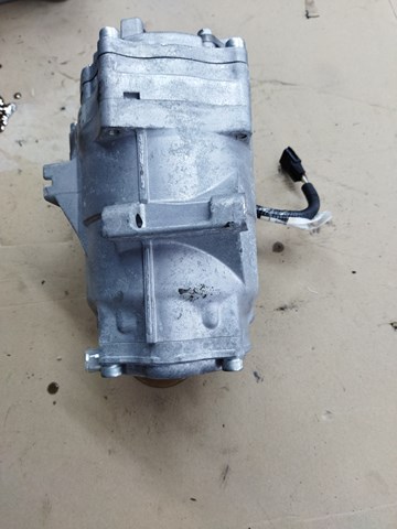 Компрессор системы кондиционирования 926005SA0B NISSAN