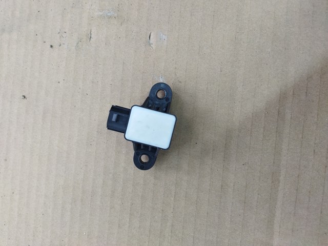 Датчик подушки безопасности 95920F2100 HYUNDAI