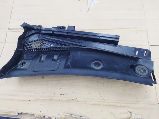 Водосток лобового стекла, жабо A2968307300 MERCEDES