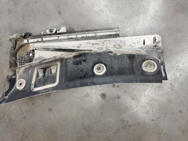 A2968307300 MERCEDES Водосток лобового стекла, жабо купить в Ровно