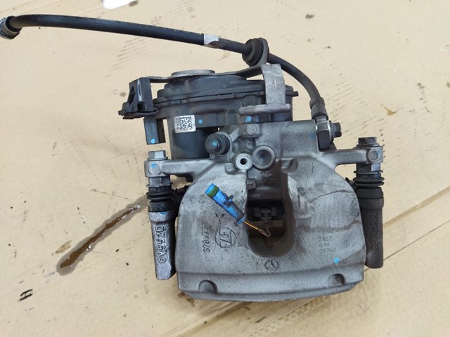 MERCEDES A2974235900 Суппорт тормозной задний левый в наличии Запорожье