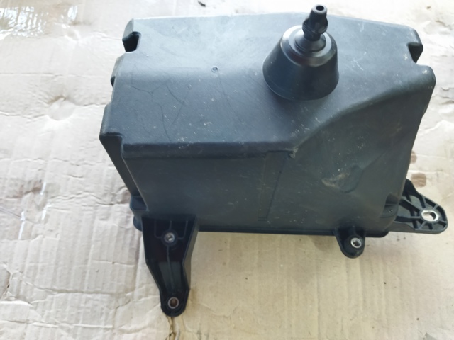 MERCEDES A2975401801 Корпус блока предохранителей в наличии Запорожье