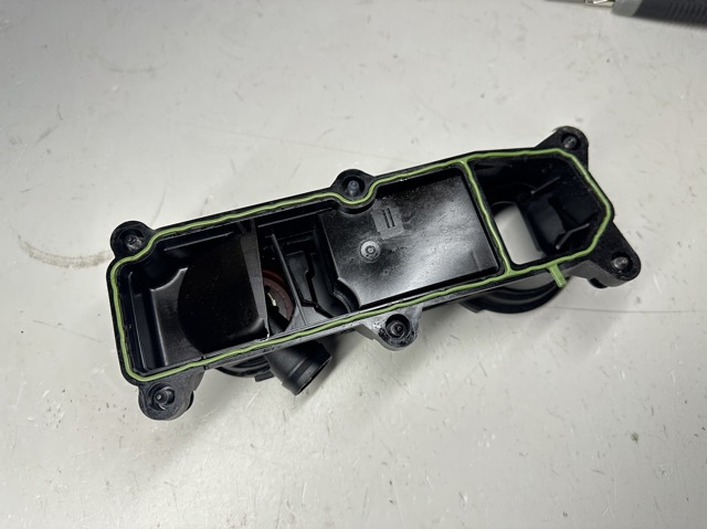 06M103495 VAG купить в Ужгород