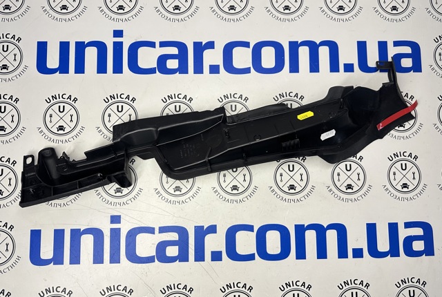 Заглушка жабо боковая 8W0821169C VAG
